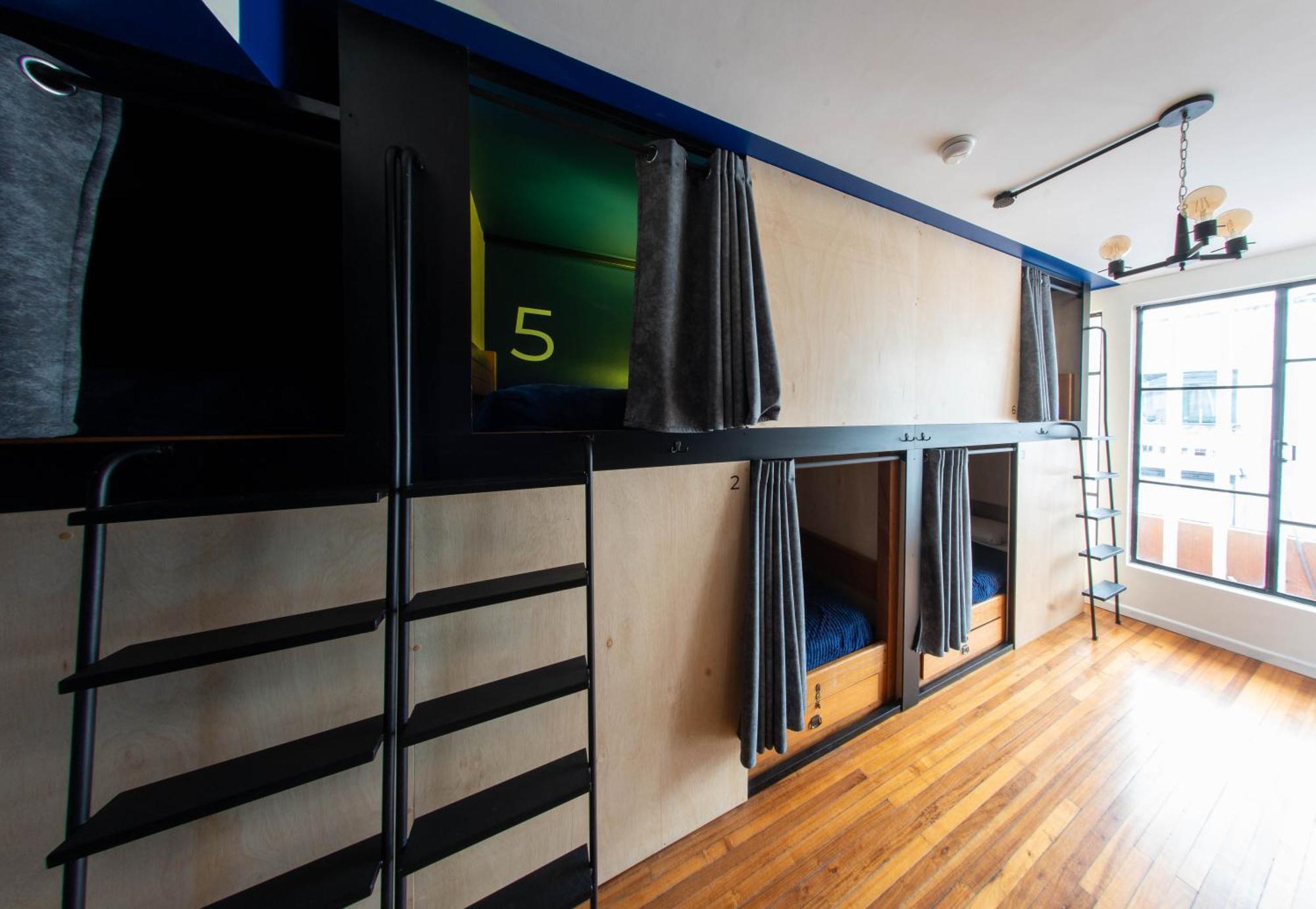 Community Hostel Quito Kültér fotó
